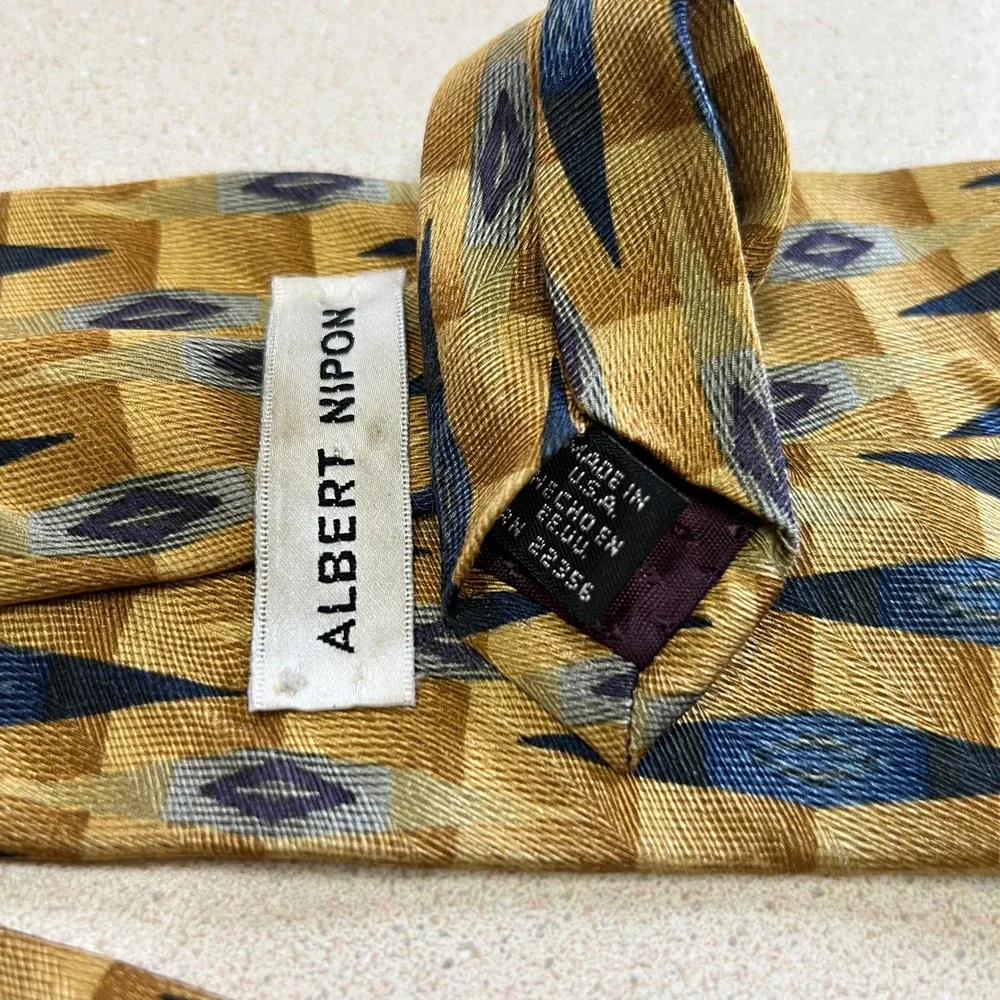 Albert Nipon Vintage Tie Cravat Black Gold Paisley Silk Necktie 90 1995 58x4 USA